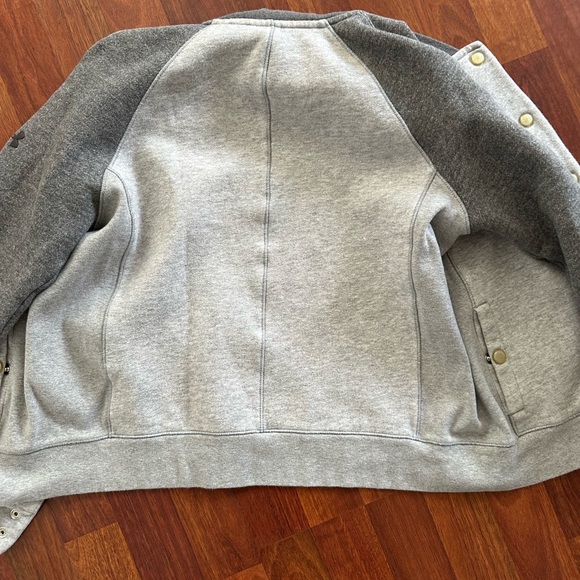 Women’s Under Armour  Jacket - Picture 7 of 9